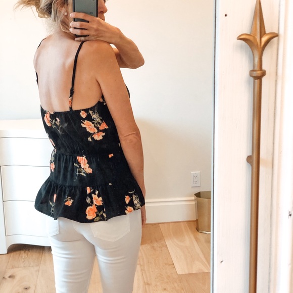 🟡 SALE! SOBE Black Floral Wrap Camisole - Picture 5 of 11